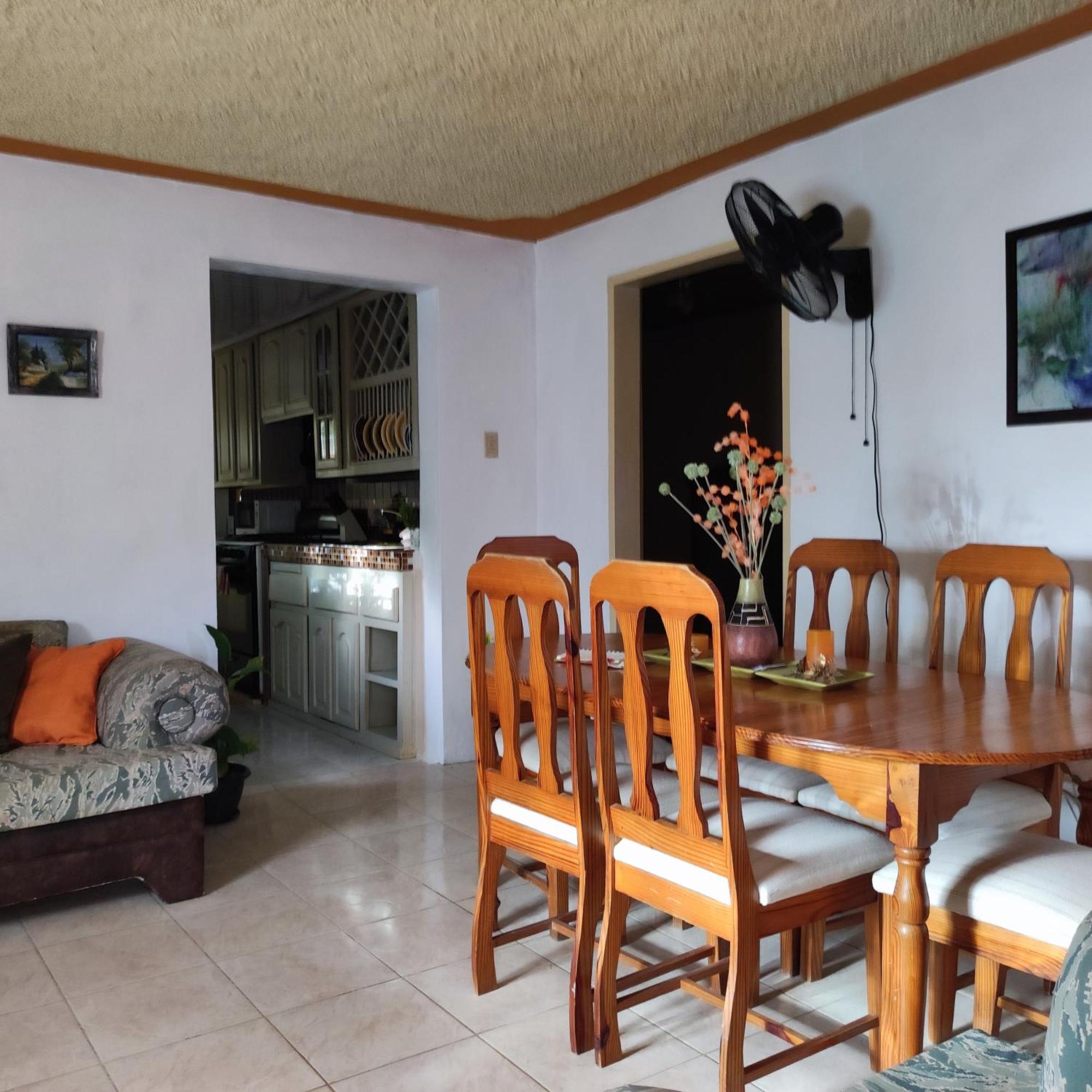 Gables Vacation Rentals With Private Gated Parking Onsite Knockpatrick Екстериор снимка